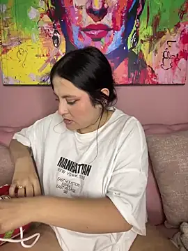 Snapshot of PoliBenett_ chatting on 02.22.25 PoliBenett online show from 02.22.25