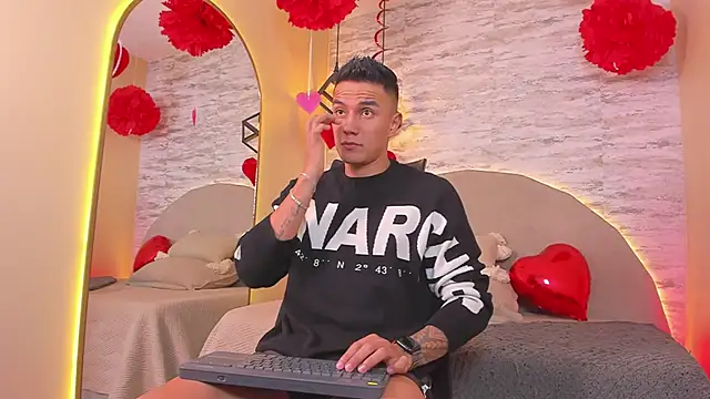 Aron Bolt online show from 02.16.26