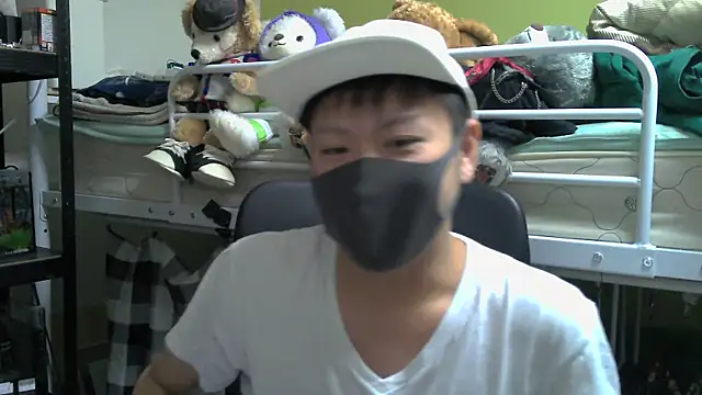 Snapshot of Owl1216 chatting on 12.18.24 Owl1216 online show from 12.18.24