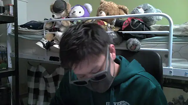 Snapshot of Owl1216 chatting on 12.21.24 Owl1216 online show from 12.21.24