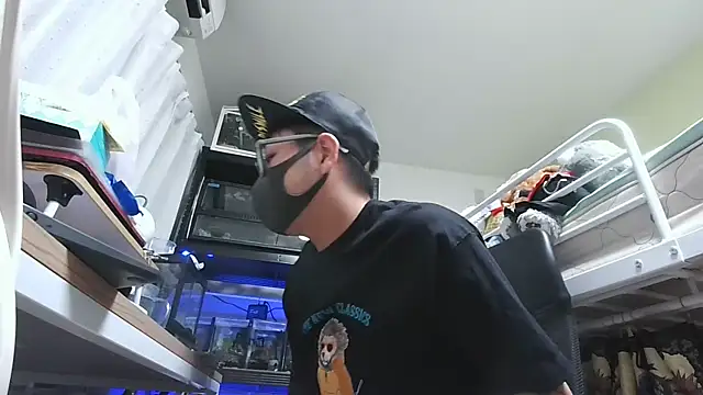 Snapshot of Owl1216 chatting on 01.11.25 Owl1216 online show from 01.11.25