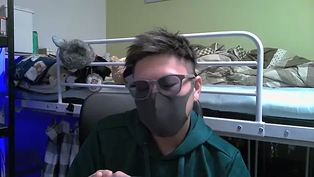 Snapshot of Owl1216 chatting on 01.31.25 Owl1216 online show from 01.31.25