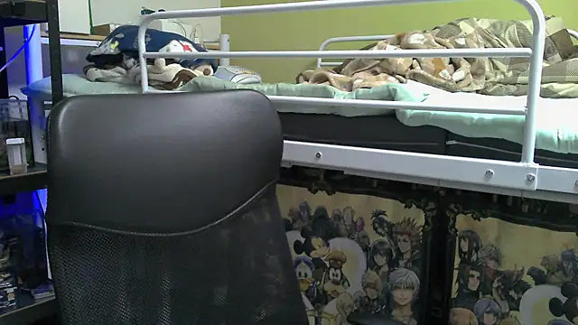 Snapshot of Owl1216 chatting on 02.09.25 Owl1216 online show from 02.09.25