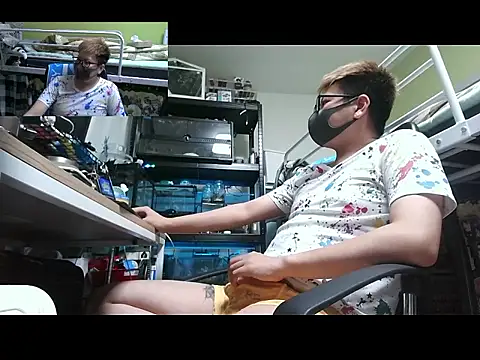 Snapshot of Owl1216 chatting on 10.17.25 Owl1216 online show from 10.17.25