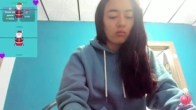 Snapshot of Mia_scarlet69 chatting on 11.28.25 Mia scarlet69 online show from 11.28.25