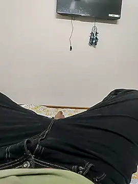 Snapshot of mona99966 chatting on 10.21.25 mona99966 online show from 10.21.25