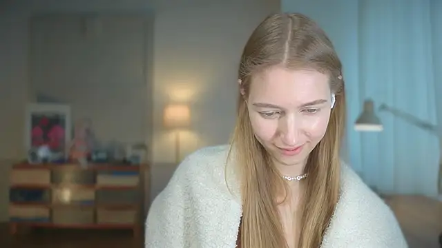 solar bella online show from 03.17.25