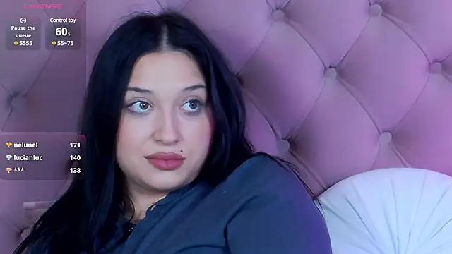 Snapshot of TasteOfDivine chatting on 12.14.24 TasteOfDivine online show from 12.14.24