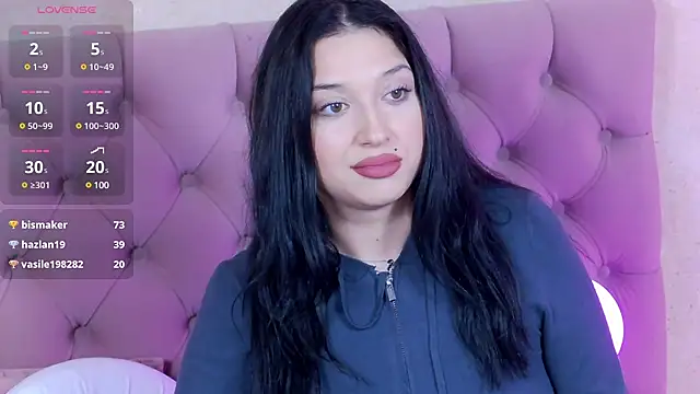 Snapshot of TasteOfDivine chatting on 12.15.24 TasteOfDivine online show from 12.15.24