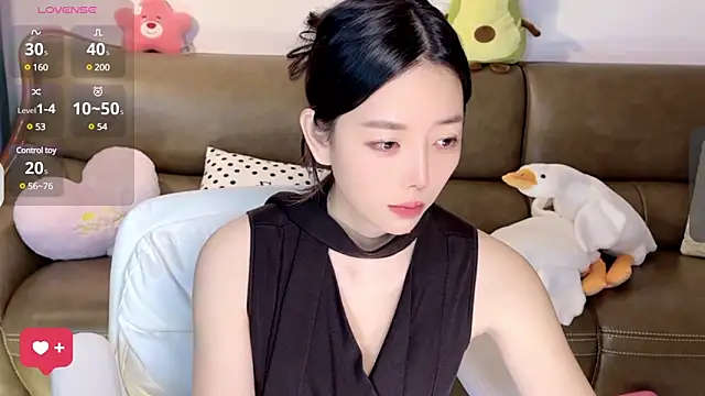 Yilin1999 online show from 03.10.25