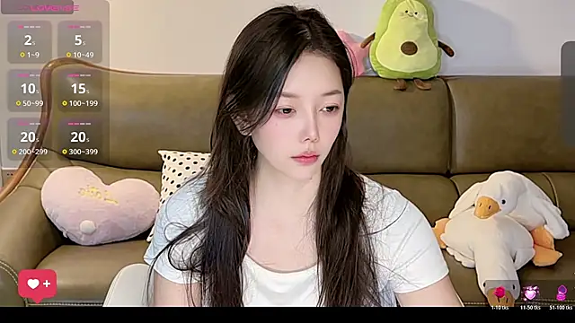 Snapshot of Yilin1999 chatting on 04.22.26 Yilin1999 online show from 04.22.26