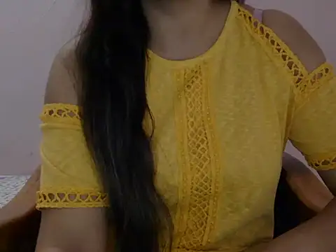 Snapshot of diva-22 chatting on 12.23.24 diva-22 online show from 12.23.24