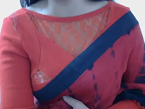 Snapshot of diva-22 chatting on 02.01.25 diva-22 online show from 02.01.25