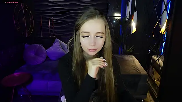 OliviaGentle online show from 02.22.25