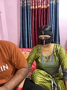 Snapshot of mickey_love chatting on 01.17.26 mickey love online show from 01.17.26