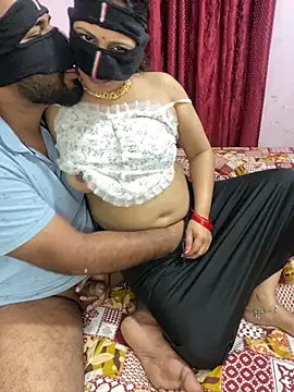 Snapshot of mickey_love chatting on 02.21.26 mickey love online show from 02.21.26