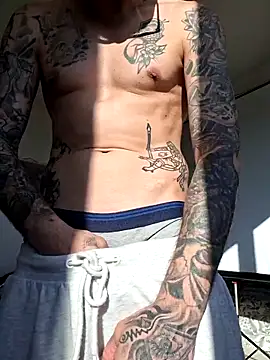 Snapshot of mileflav0r chatting on 03.29.26 mileflav0r online show from 03.29.26