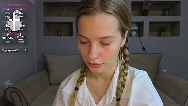 LinaCristonsen online show from 11.12.25