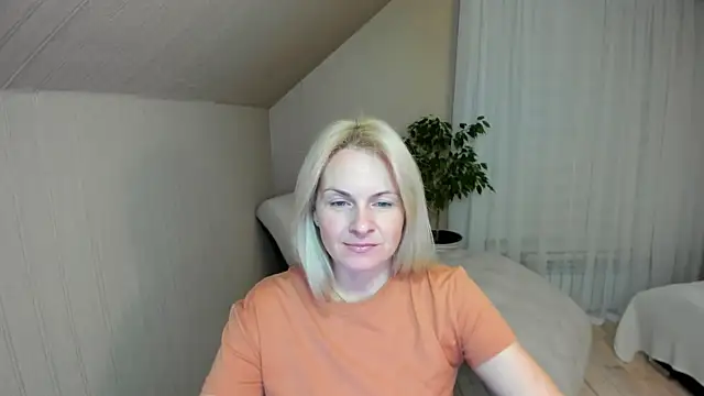 Snapshot of Alicee_Gracee chatting on 01.16.25 Alicee Gracee online show from 01.16.25