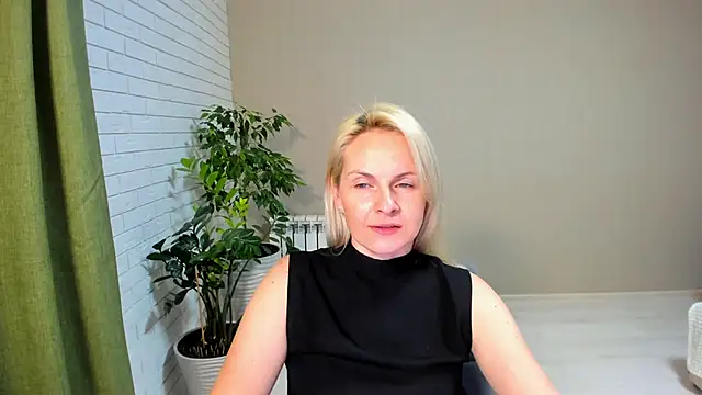 Snapshot of Alicee_Gracee chatting on 01.27.25 Alicee Gracee online show from 01.27.25