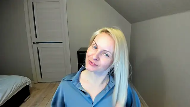 Snapshot of Alicee_Gracee chatting on 03.13.25 Alicee Gracee online show from 03.13.25