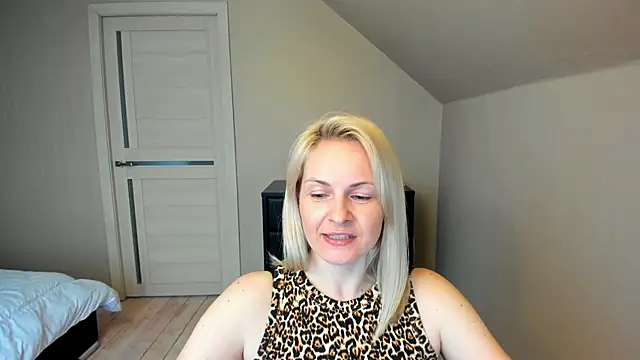 Snapshot of Alicee_Gracee chatting on 03.14.25 Alicee Gracee online show from 03.14.25