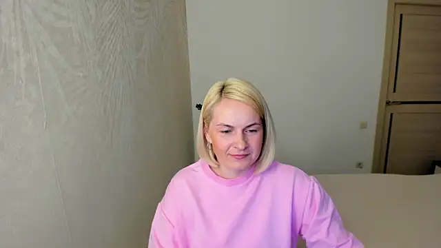 Snapshot of Alicee_Gracee chatting on 04.25.26 Alicee Gracee online show from 04.25.26
