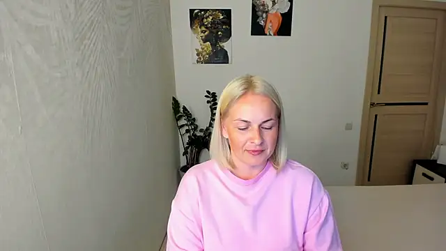 Snapshot of Alicee_Gracee chatting on 06.30.26 Alicee Gracee online show from 06.30.26
