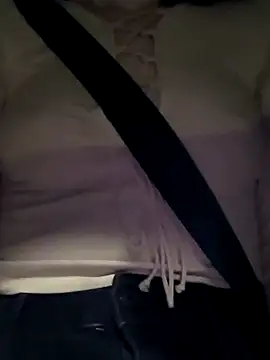 Snapshot of beaverwoman chatting on 01.22.25 beaverwoman online show from 01.22.25