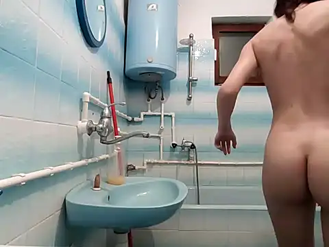 Snapshot of beaverwoman chatting on 03.02.25 beaverwoman online show from 03.02.25