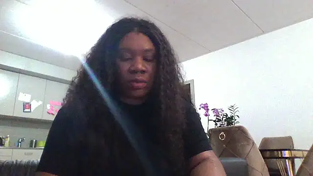 Snapshot of bonbonaumiel chatting on 12.06.24 bonbonaumiel online show from 12.06.24