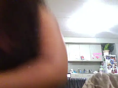 Snapshot of bonbonaumiel chatting on 12.15.24 bonbonaumiel online show from 12.15.24