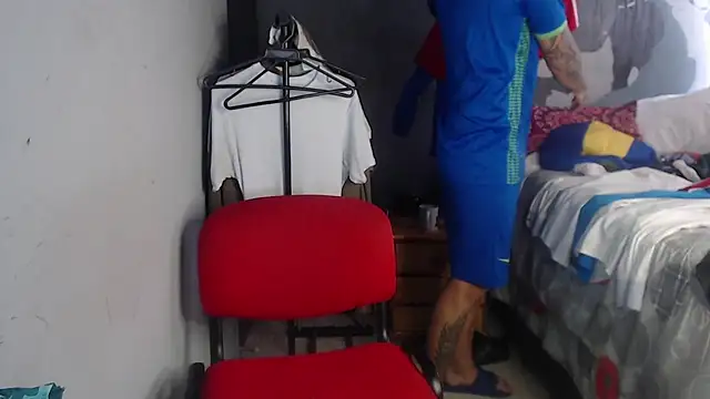 Snapshot of Dereck_Dickson chatting on 11.19.25 Dereck Dickson online show from 11.19.25