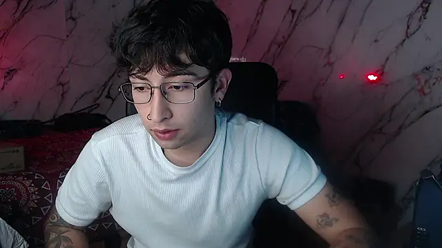 Snapshot of Dereck_Dickson chatting on 02.20.26 Dereck Dickson online show from 02.20.26