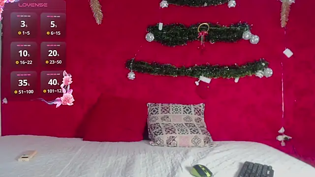 Snapshot of Katia_15 chatting on 12.27.24 Katia 15 online show from 12.27.24