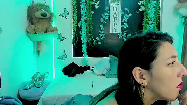 Snapshot of queen-natty chatting on 10.27.25 queen-natty online show from 10.27.25