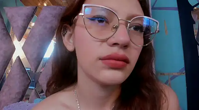 LARICSABLUE online show from 02.18.25