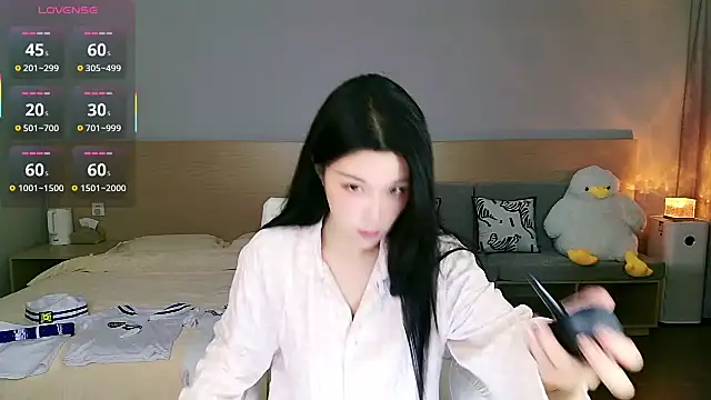 Lucky-baby online show from 10.16.25