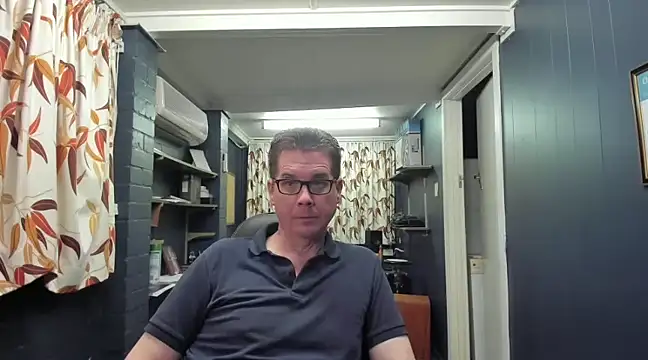 tilobinder online show from 01.13.25