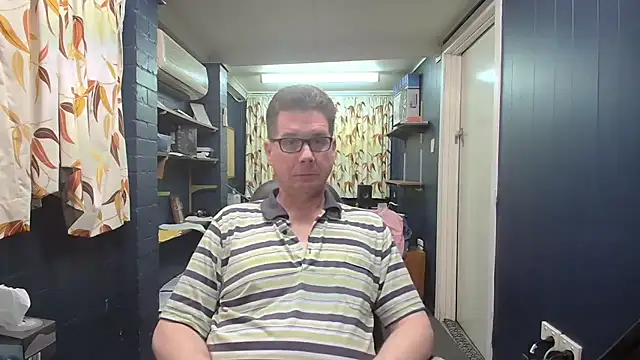 tilobinder online show from 11.14.25