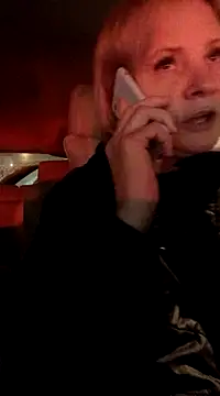 Snapshot of Milen_Milf chatting on 12.20.24 Milen Milf online show from 12.20.24