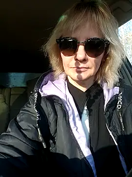 Snapshot of Milen_Milf chatting on 03.03.25 Milen Milf online show from 03.03.25