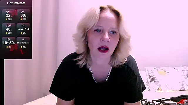 Snapshot of Milen_Milf chatting on 05.07.26 Milen Milf online show from 05.07.26
