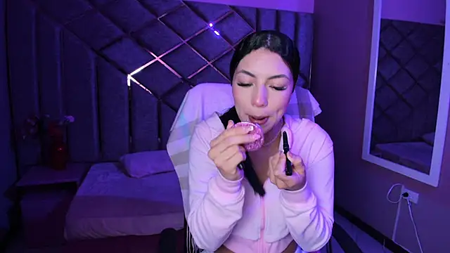 Poly Sasha  online show from 02.19.26