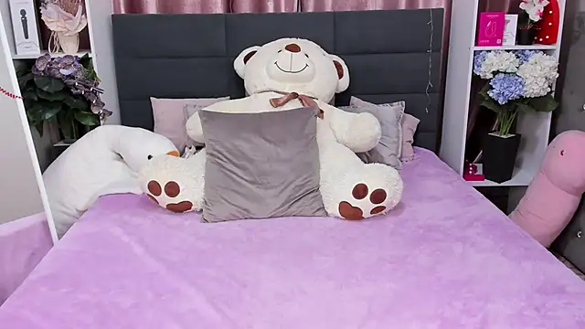 Snapshot of MiaKarlos chatting on 02.08.26 MiaKarlos online show from 02.08.26