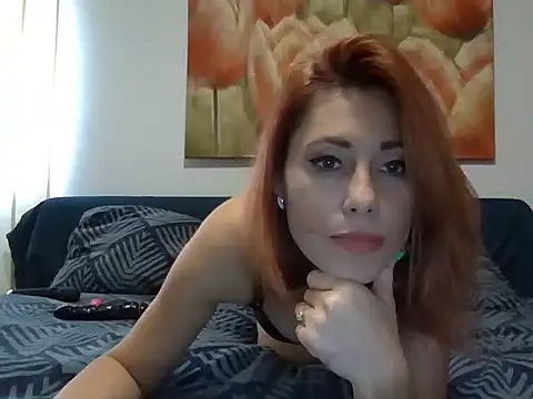 Snapshot of sweetquen chatting on 12.16.24 sweetquen online show from 12.16.24