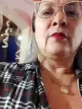 Snapshot of miisevvie_ chatting on 02.17.25 miisevvie  online show from 02.17.25