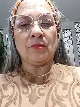 Snapshot of miisevvie_ chatting on 02.28.25 miisevvie  online show from 02.28.25