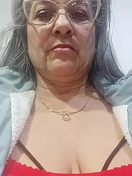 Snapshot of miisevvie_ chatting on 03.04.25 miisevvie  online show from 03.04.25