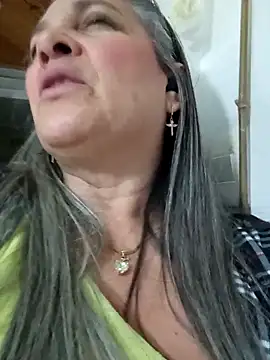 Snapshot of miisevvie_ chatting on 03.15.25 miisevvie  online show from 03.15.25